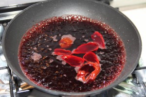 riduzione vino e peperoncino