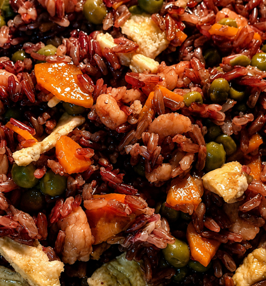 riso rosso thai con verdure piccanti